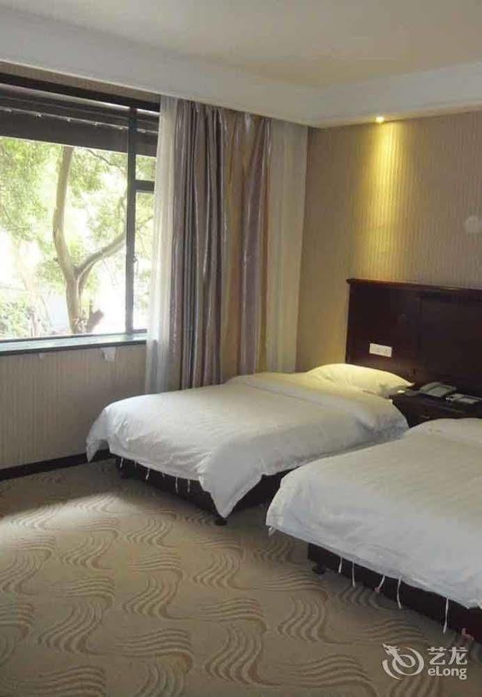 Yangshuo Hua Xiang Man Ting West Street Hotel Exteriör bild